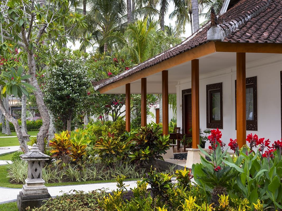 Holiday Resort Lombok Senggigi Exterior foto